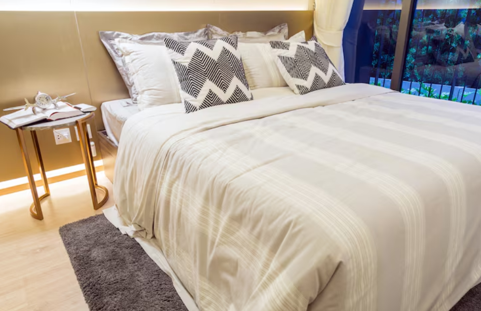 Manta, Cobertor ou Coberdrom: Qual a diferença prática entre eles e qual o melhor para usar no sofá e na cama?