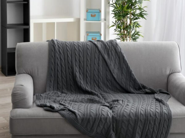 Como usar a Manta para Sofá para transformar a decoração da sua sala em 5 minutos